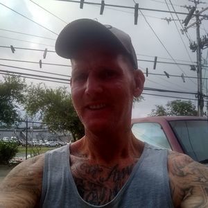 Meet your Posher, Raymond